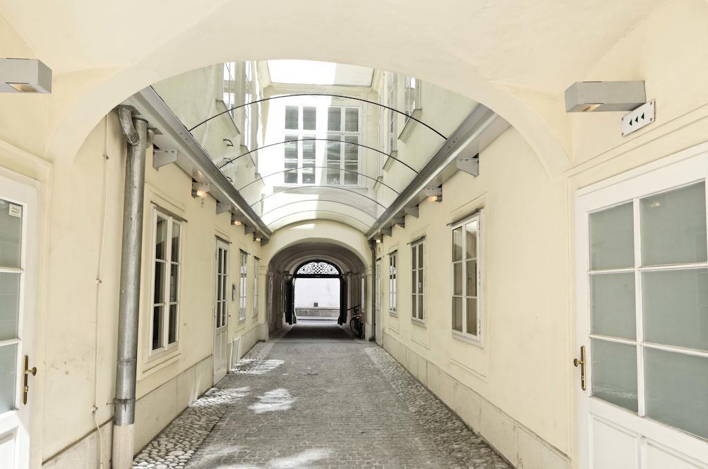 Flatprovider - Cosy Central Apartment Wien Rum bild